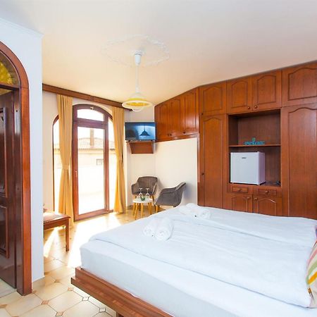 Villa Puric โรวีน ภายนอก รูปภาพ