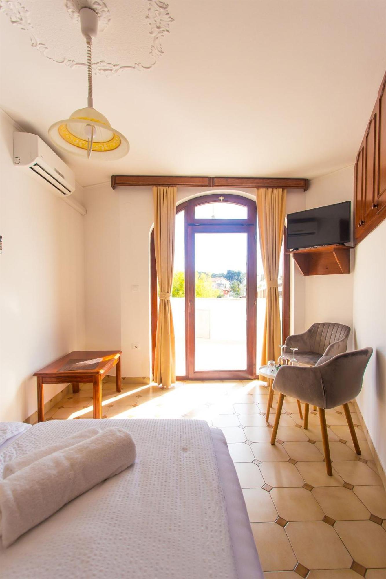 Villa Puric โรวีน ภายนอก รูปภาพ